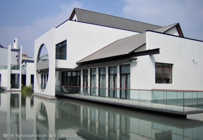 現(xiàn)代風(fēng)格的徽派建筑圖片